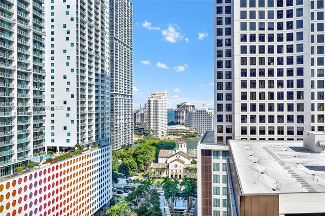 2-bedroom rental at 68 SE 6th Street #1207, Miami