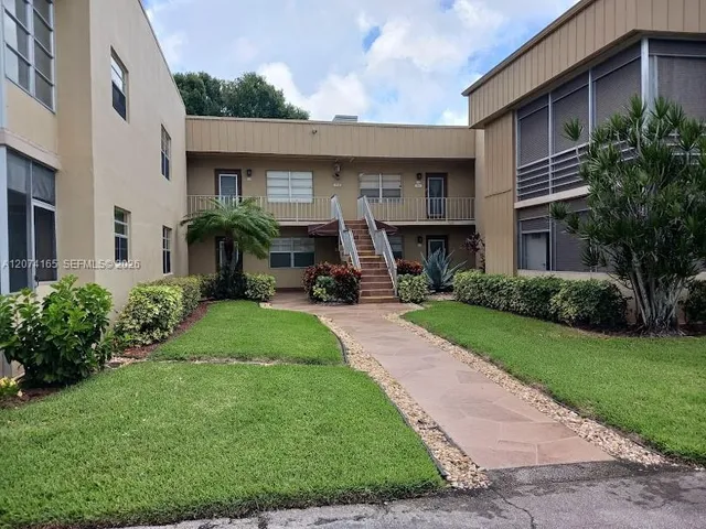 2-bedroom rental at 520 Capri K #520, Delray Beach