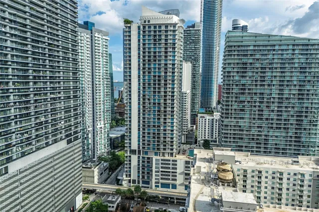 1-bedroom rental at 1100 S Miami Avenue #609, Miami