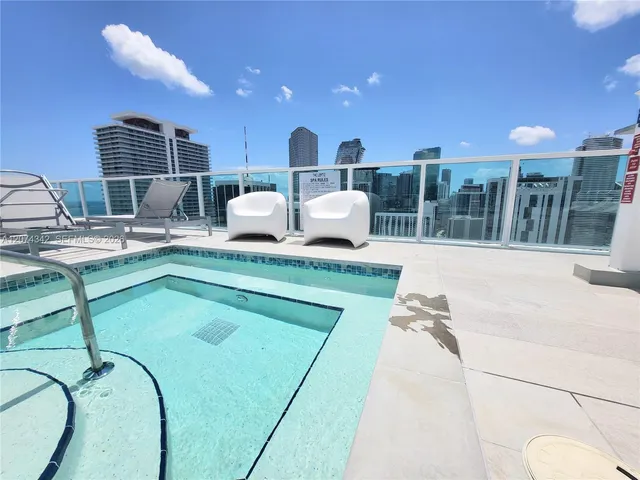 2-bedroom rental at 133 NE 2nd Avenue #2419, Miami