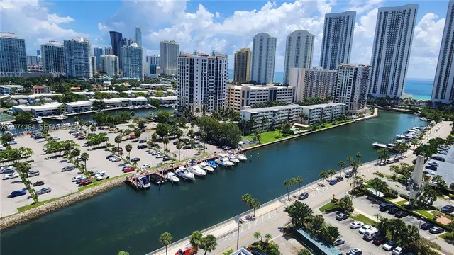 1-bedroom rental at 500 Bayview Drive #1725, Sunny Isles Beach