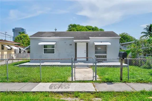 2-bedroom rental at 126 SE 4th Street, Hallandale Beach