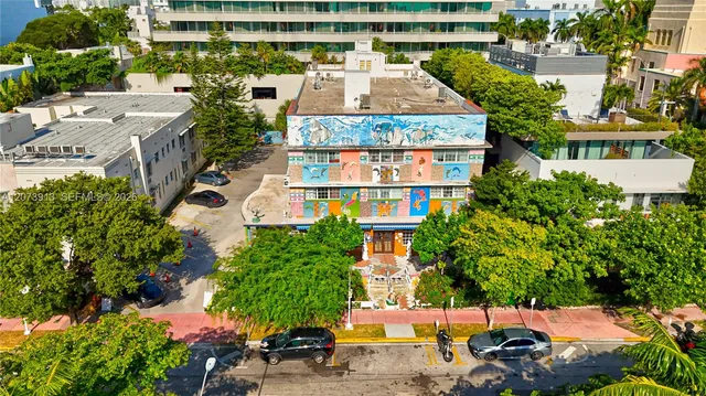 Commercial at 1680 James Avenue, Miami Beach