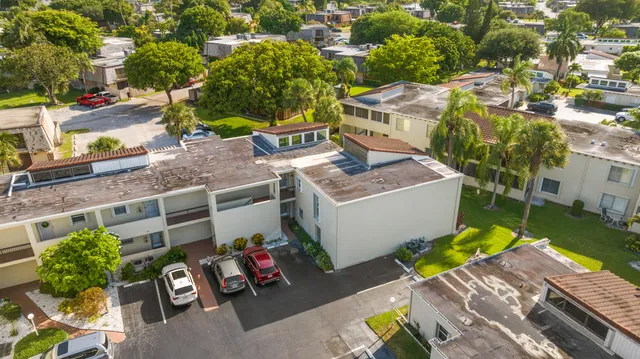 2-bedroom home at 2540 BOUNDBROOK Boulevard #110, Palm Springs