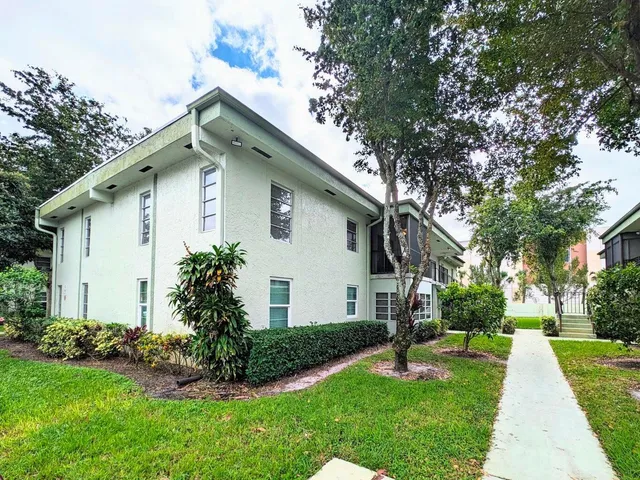2-bedroom home at 7515 S Oriole Boulevard #203, Delray Beach