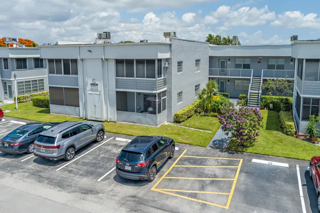 1-bedroom home at 136 Flanders C, Delray Beach
