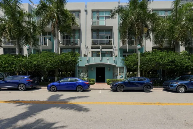 1-bedroom home at 180 NE 4th Avenue #207, Delray Beach