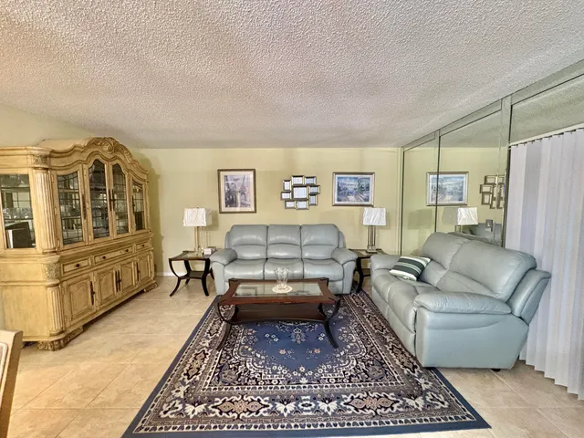 1-bedroom home at 160 PLYMOUTH V, West Palm Beach