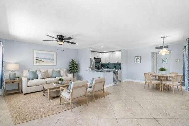1-bedroom home at 566 Saxony L, Delray Beach