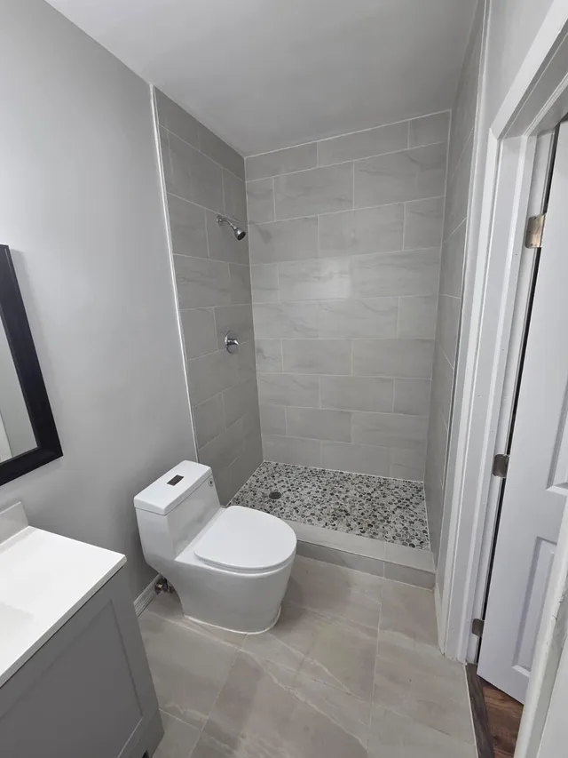 1-bedroom rental at 31 Edmund Road #5, West Park