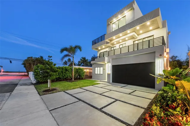 6-bedroom rental at 3320 NE 17TH Street, Fort Lauderdale