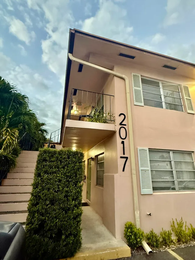 1-bedroom rental at 2017 NE 18TH Street #2, Fort Lauderdale