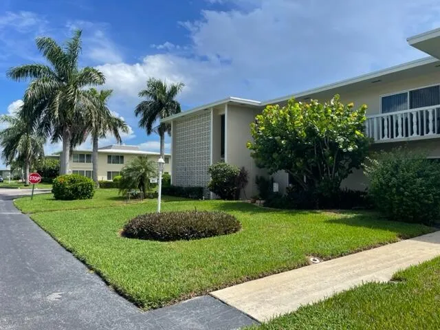 1-bedroom rental at 90 S Blvd Boulevard #2b, Boynton Beach