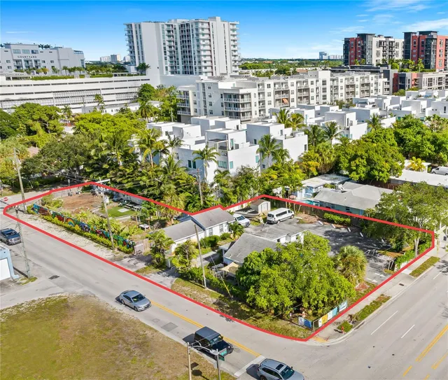 Commercial at 746 NE 3rd Avenue, Fort Lauderdale