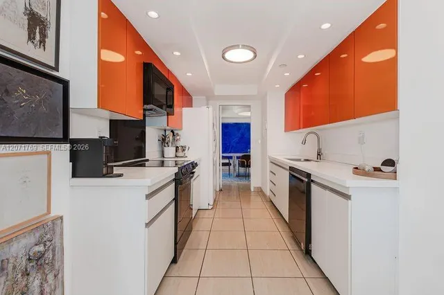 3-bedroom home at 1000 Quayside Terrace #1901, Miami