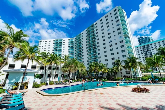 1-bedroom home at 3901 S Ocean Drive #6T, Hollywood
