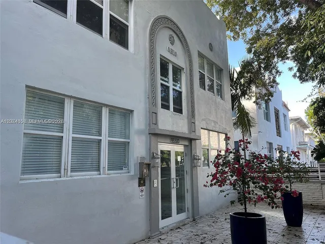 1-bedroom rental at 1550 Drexel Avenue #102, Miami Beach