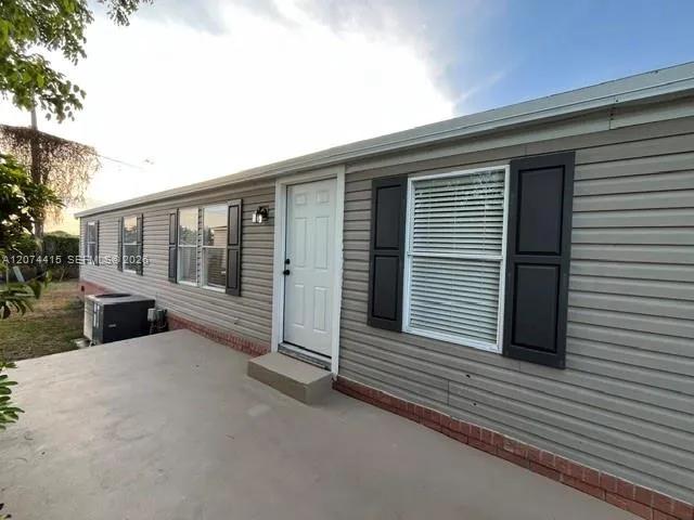3-bedroom rental at 220 NE 12th Avenue #29, Homestead
