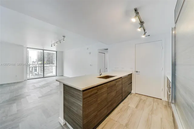 1-bedroom rental at 1100 S Miami Avenue #1008, Miami