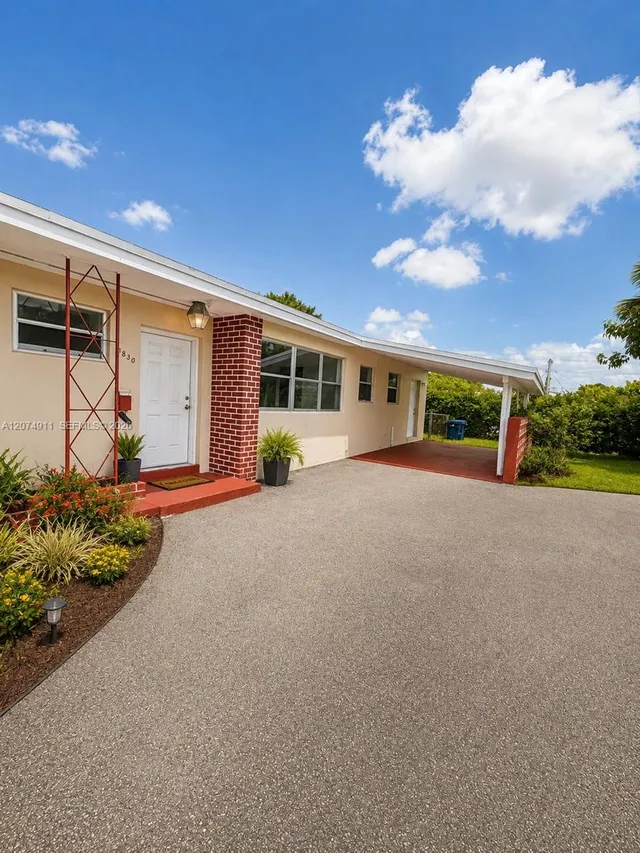 3-bedroom rental at 17830 NW 14th Place #n/a, Miami Gardens