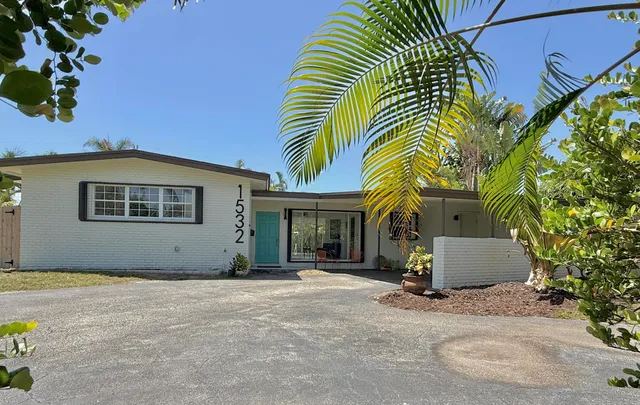 3-bedroom home at 1532 NE 27TH Drive, Wilton Manors