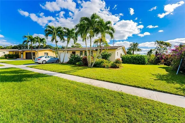 2-bedroom home at 14574 Shadow Wood Lane, Delray Beach