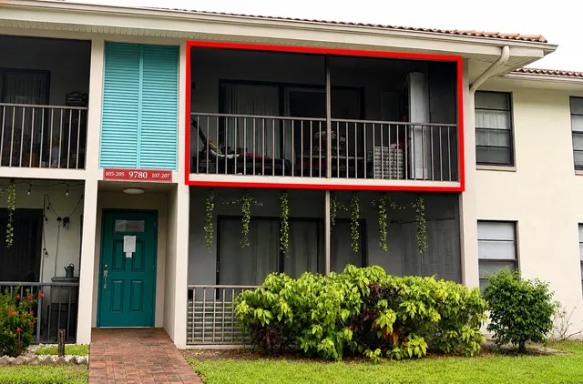2-bedroom home at 9780 PINEAPPLE TREE Drive #207, Boynton Beach
