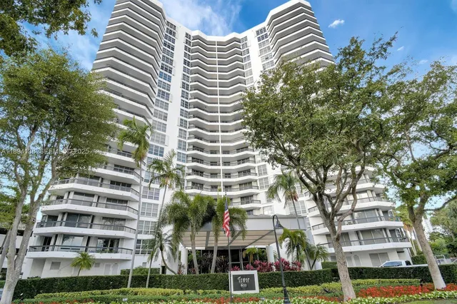 2-bedroom home at 3400 NE 192nd Street #802, Aventura