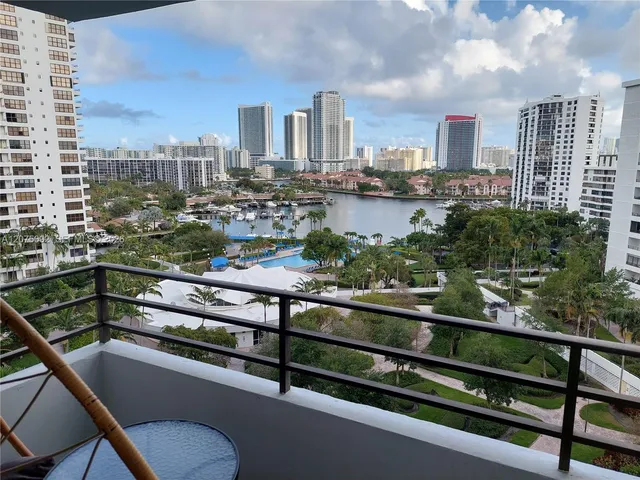2-bedroom home at 600 S Three Islands Boulevard #1018, Hallandale Beach