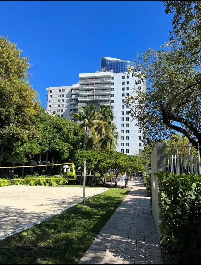 2-bedroom rental at 850 N Miami Avenue #W-506, Miami