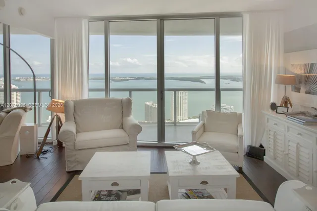 2-bedroom rental at 465 Brickell Avenue #4703, Miami