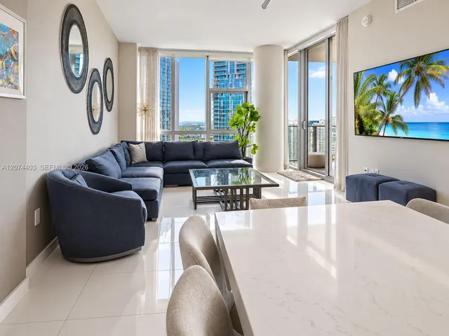 3-bedroom rental at 851 NE 1st Avenue #3301, Miami
