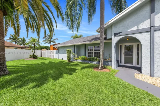 5-bedroom rental at 1151 NW 78th Terrace #., Plantation