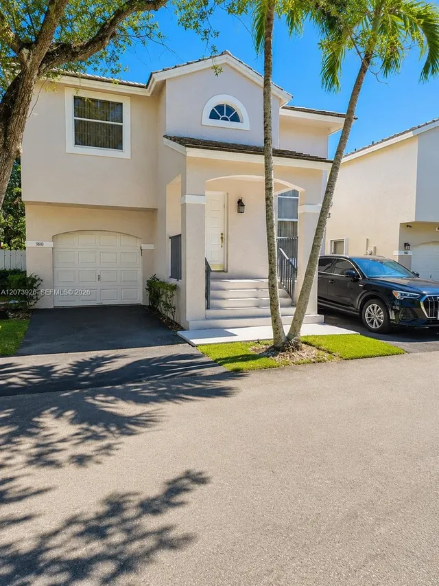 3-bedroom rental at 9840 NW 9th Court #9840, Plantation