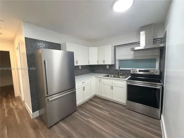 2-bedroom rental at 1500 SW 10th Street #Side, Miami
