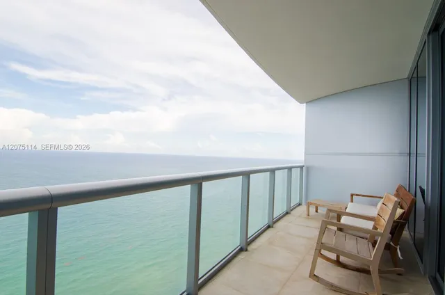 3-bedroom rental at 17001 Collins Avenue #3804, Sunny Isles Beach