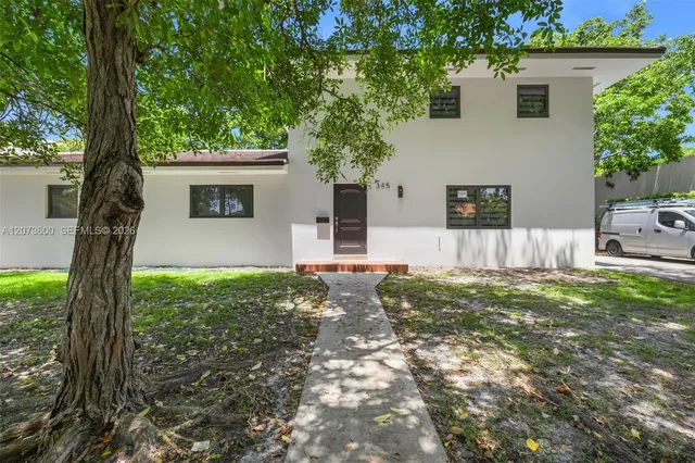 3-bedroom rental at 345 Sarto Avenue #1, Coral Gables