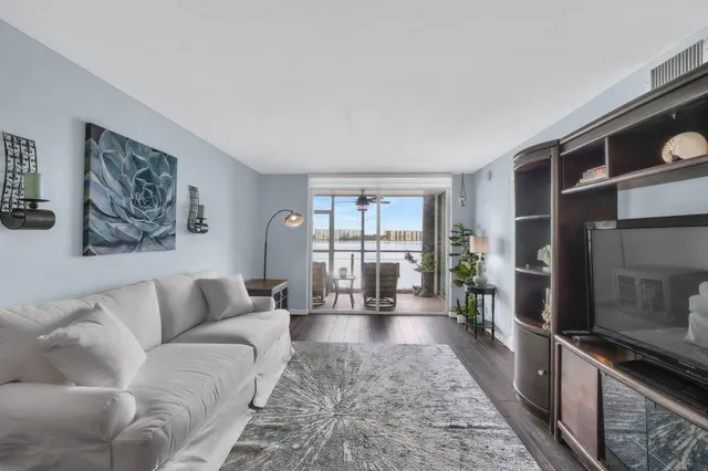 2-bedroom home at 116 LAKE EMERALD Drive #101, Oakland Park