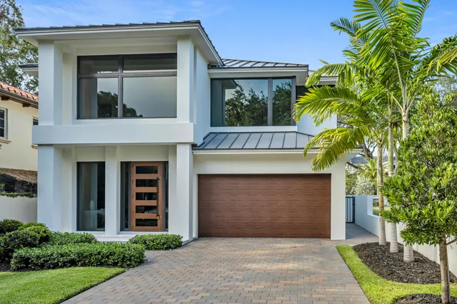 5-bedroom home at 1625 SE 1st Street, Fort Lauderdale