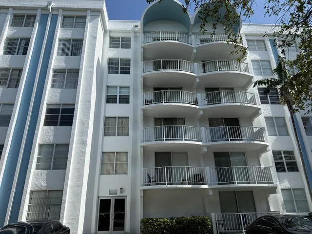 2-bedroom rental at 482 NW 165TH ST Road #A-301, Miami