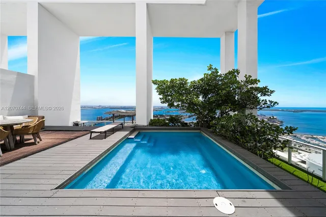 6-bedroom home at 1040 Biscayne Boulevard #4602, Miami