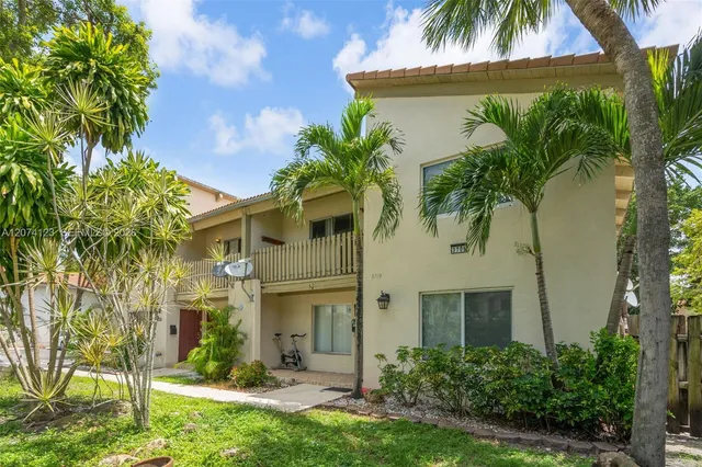 2-bedroom home at 3711 Riverside Drive, Coral Springs
