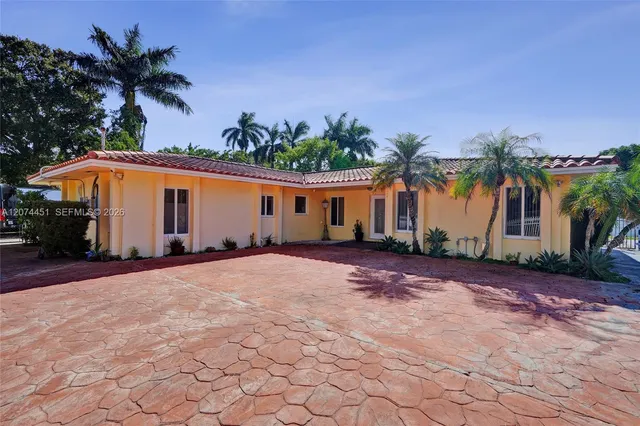 4-bedroom home at 2 NE 160th Street, Miami