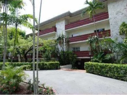 1-bedroom rental at 1205 Mariposa Avenue #416, Coral Gables