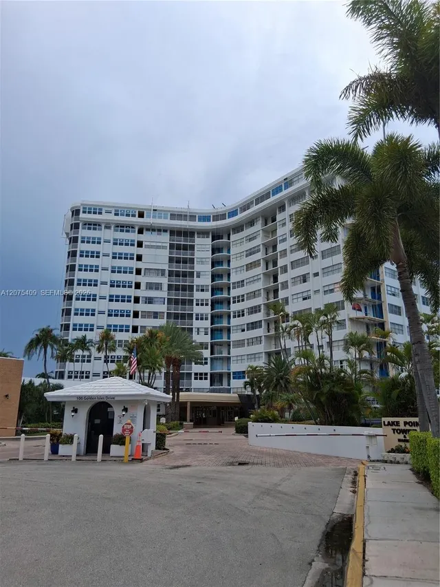 2-bedroom rental at 100 Golden Isles Drive #206, Hallandale Beach