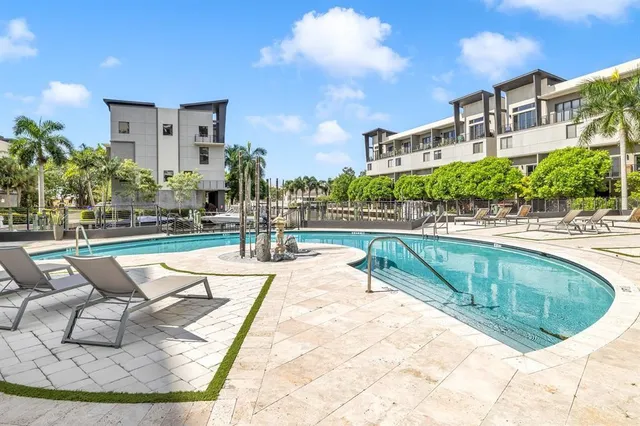 3-bedroom home at 462 SE 1ST Circle, Pompano Beach