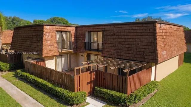 3-bedroom home at 516 5th Lane, Greenacres