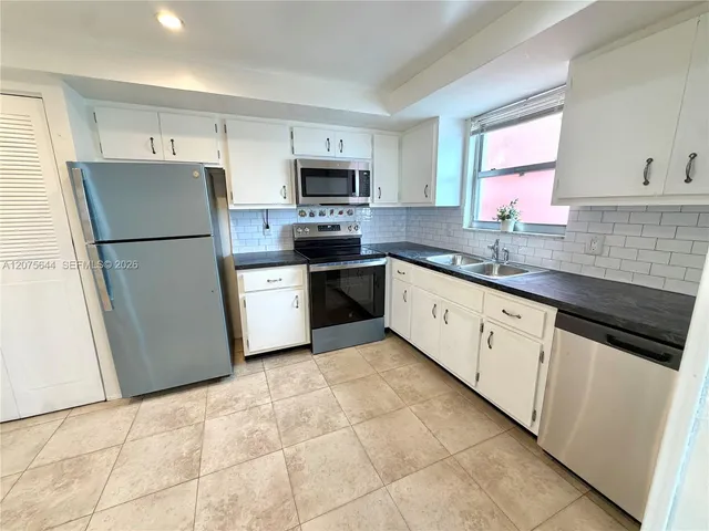 2-bedroom home at 1351 NE Miami Gardens Drive #626E, Miami