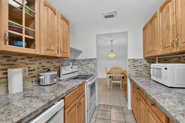 1-bedroom home at 867 North Drive #B, Delray Beach