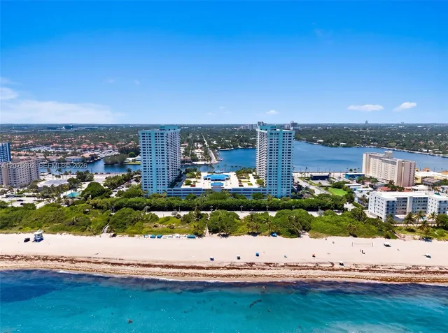 1-bedroom home at 1201 S Ocean Drive #1009N, Hollywood